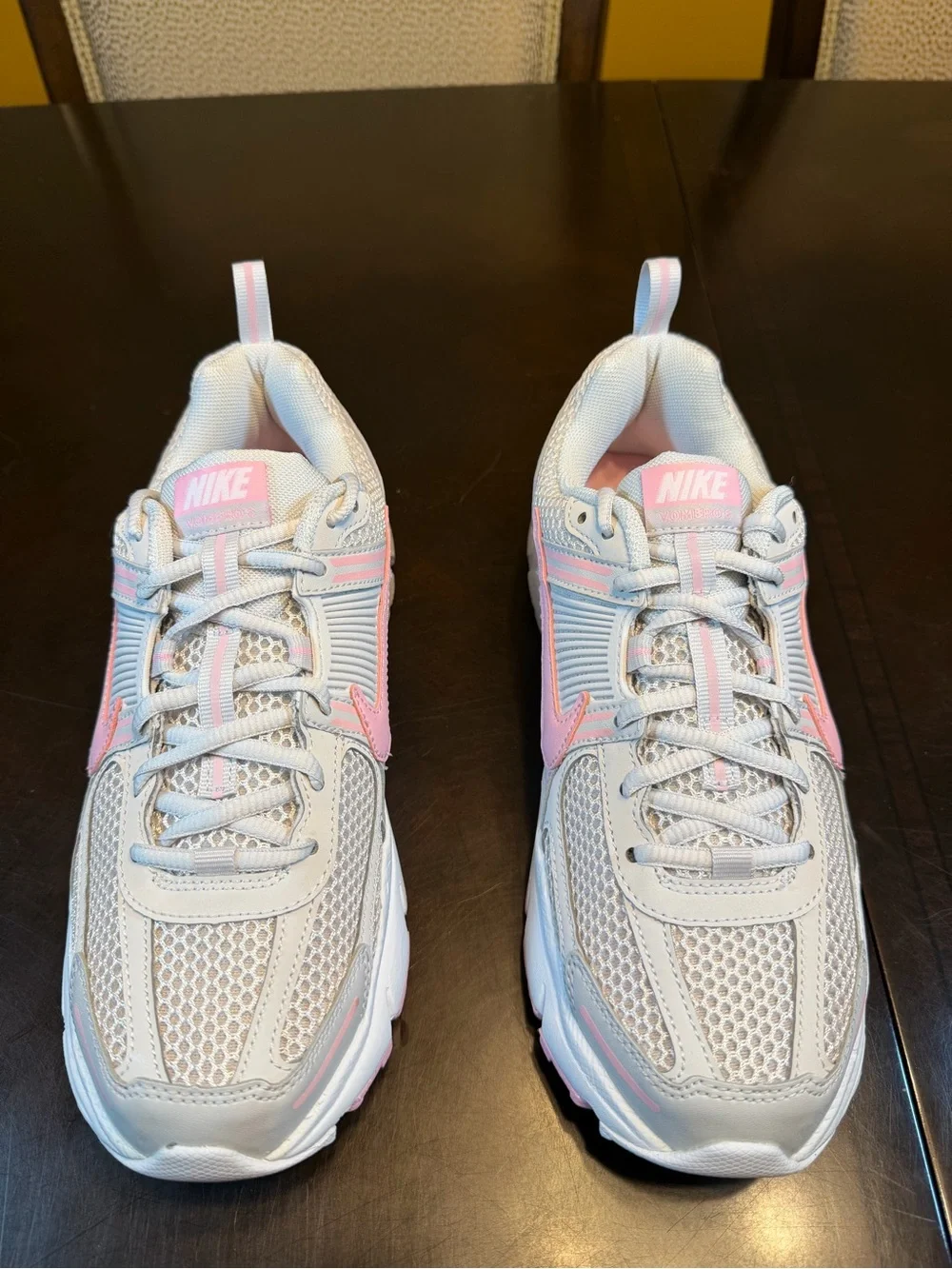 New Nike Vomero 5 Pink Sneakers Shoes Size US 6.5Y
